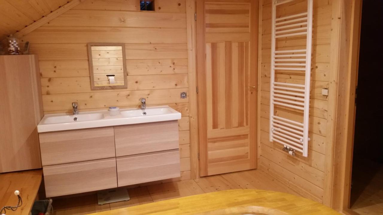 Bed and Breakfast Au Chalet Maubray Экстерьер фото