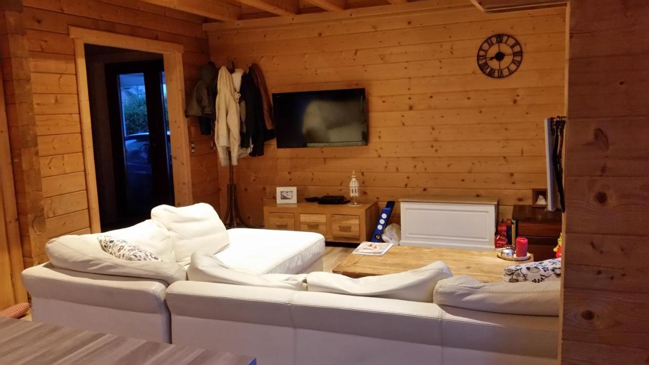 Bed and Breakfast Au Chalet Maubray Экстерьер фото